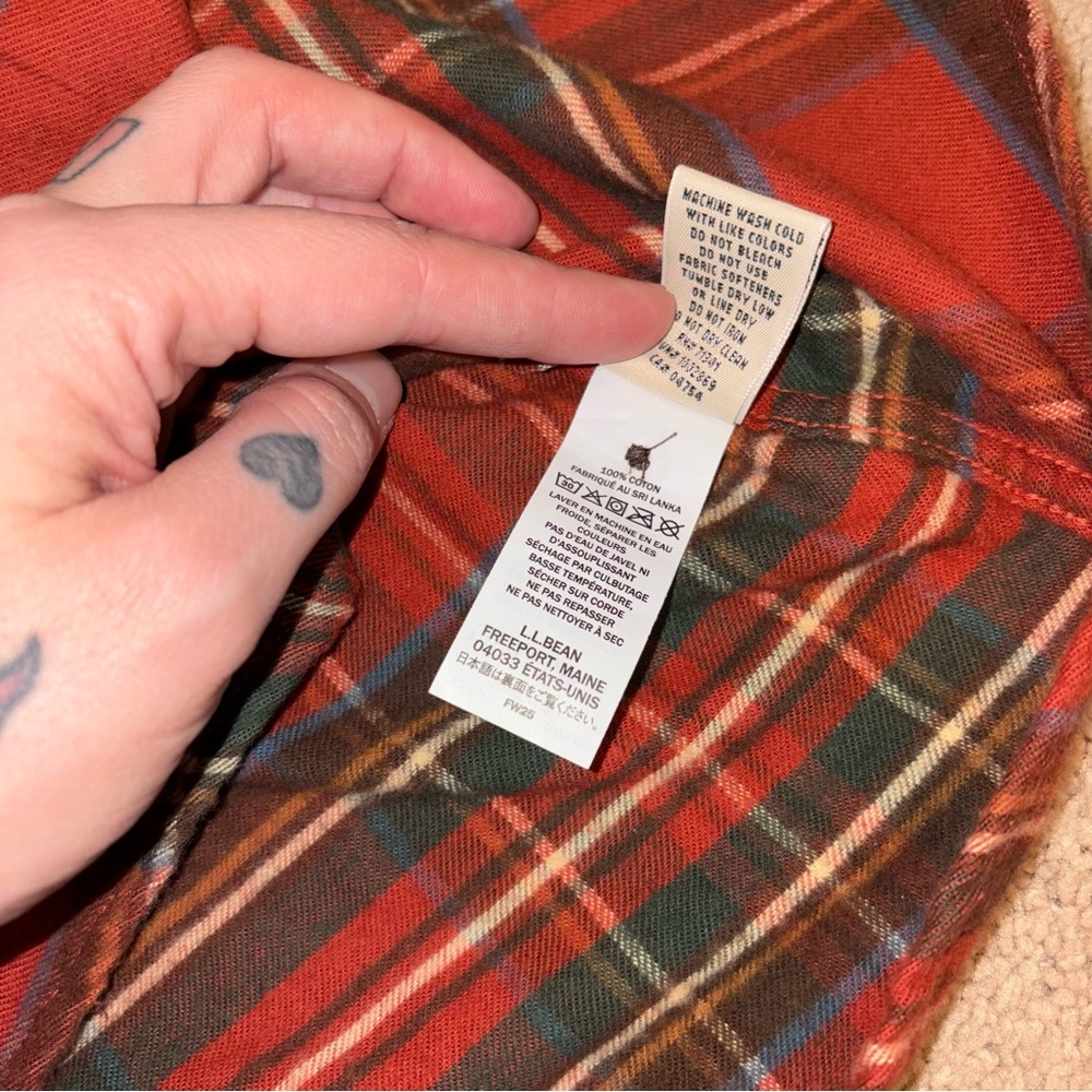 L.L. Bean Red Plaid Flannel Shirt, Sz Medium Tall - Picture 11 of 12